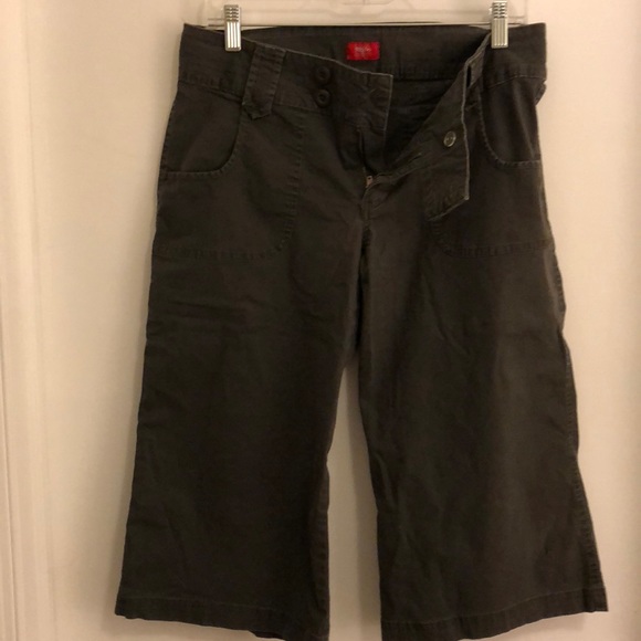 Capri flare pants. - Picture 2 of 3